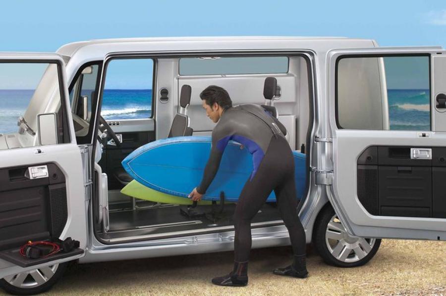  Daihatsu Deca Deca Concept 2009 года  (фото 6 из 24)
